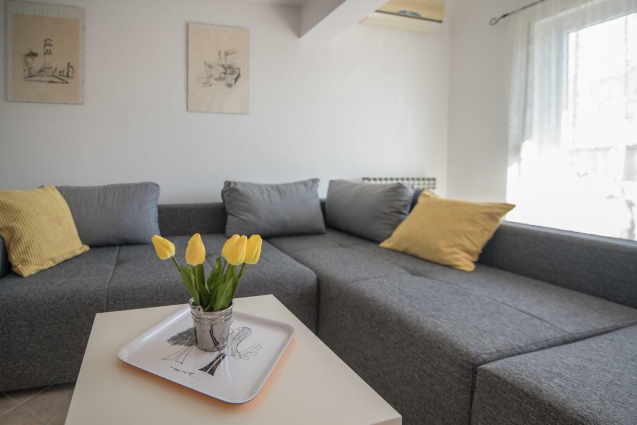 Apartment Lavanda Premantura Buitenkant foto